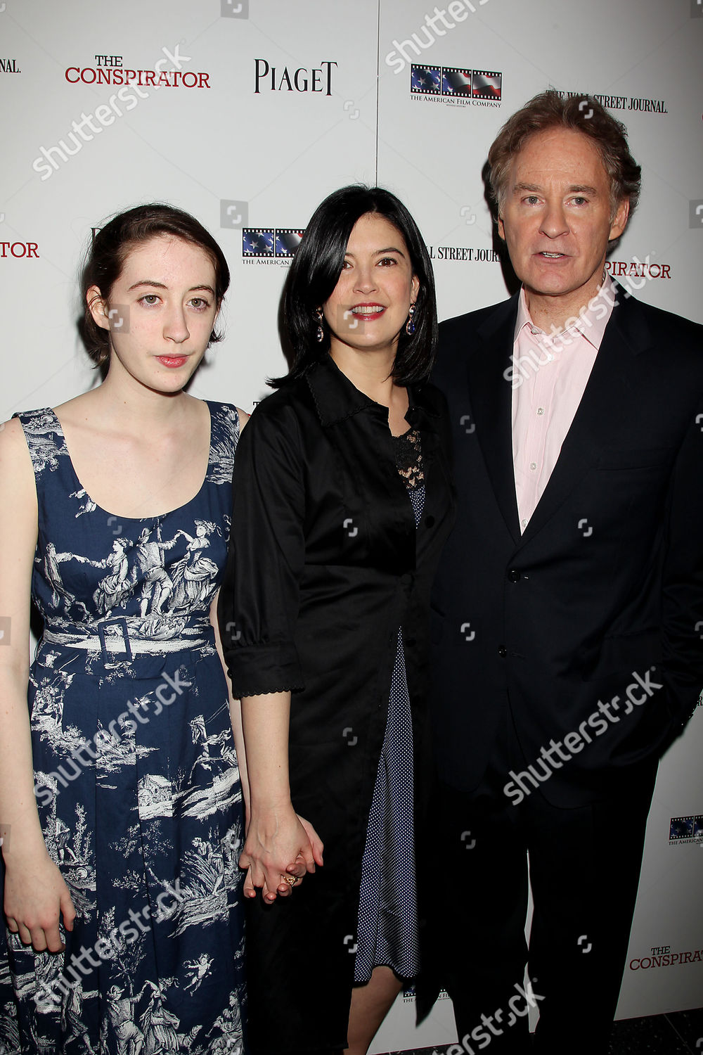 Phoebe Cates Kevin Kline Daughter Greta Simone Redakcionnaya Stokovaya Fotografiya Stokovoe Izobrazhenie Shutterstock