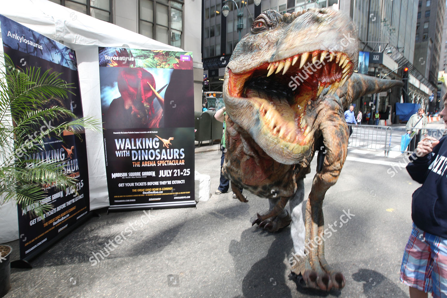 walking with dinosaur promotion