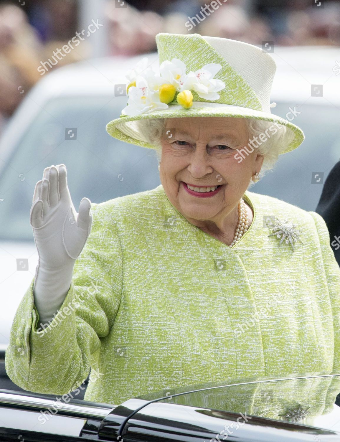 Queen Elizabeth Ii Unveils Plaque Marking Editorial Stock Photo - Stock ...