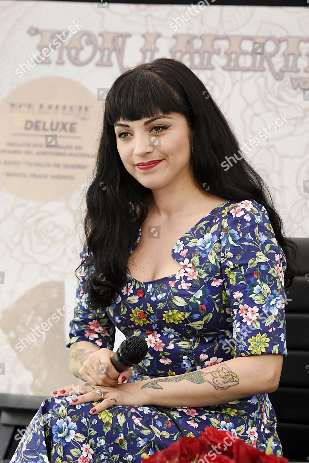 Chilean Singer Mon Laferte - Foto de stock de contenido editorial: imagen  de stock | Shutterstock