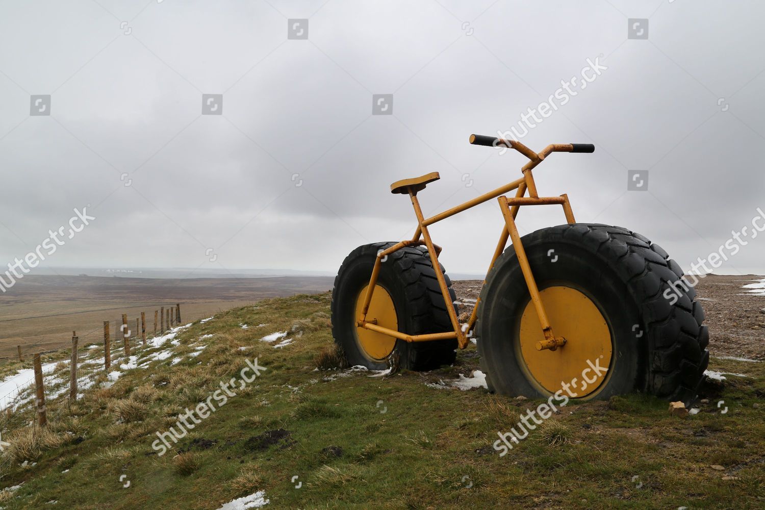 bike with huge wheels