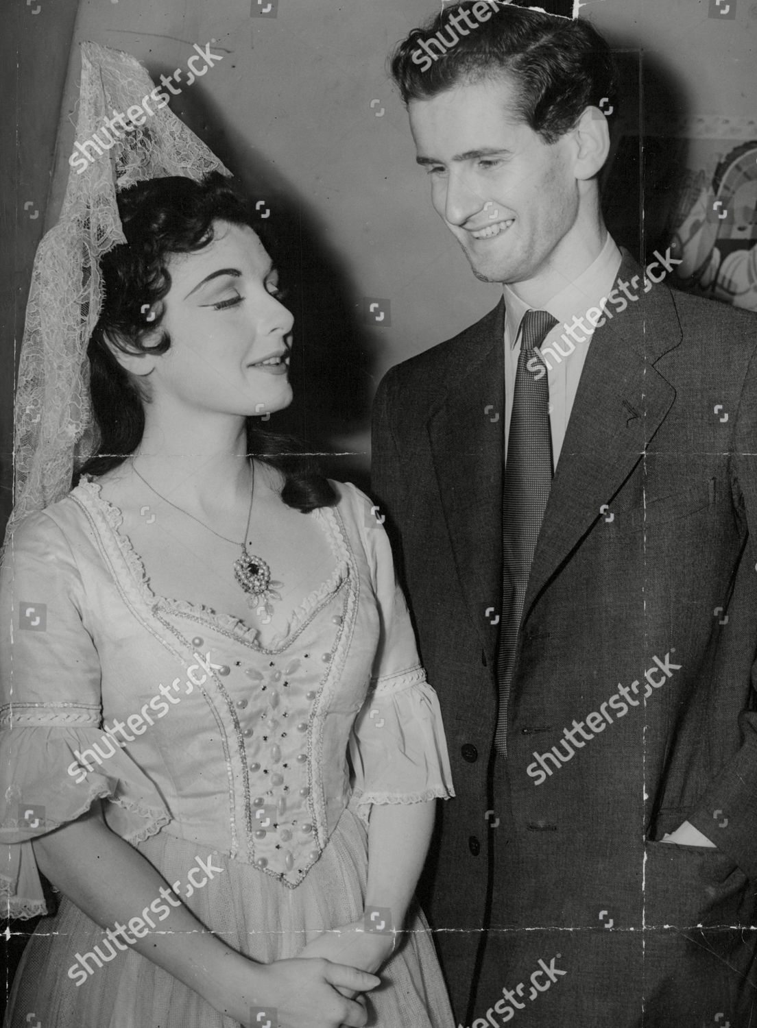 Alan Thicke pictures Dovie Beams photo