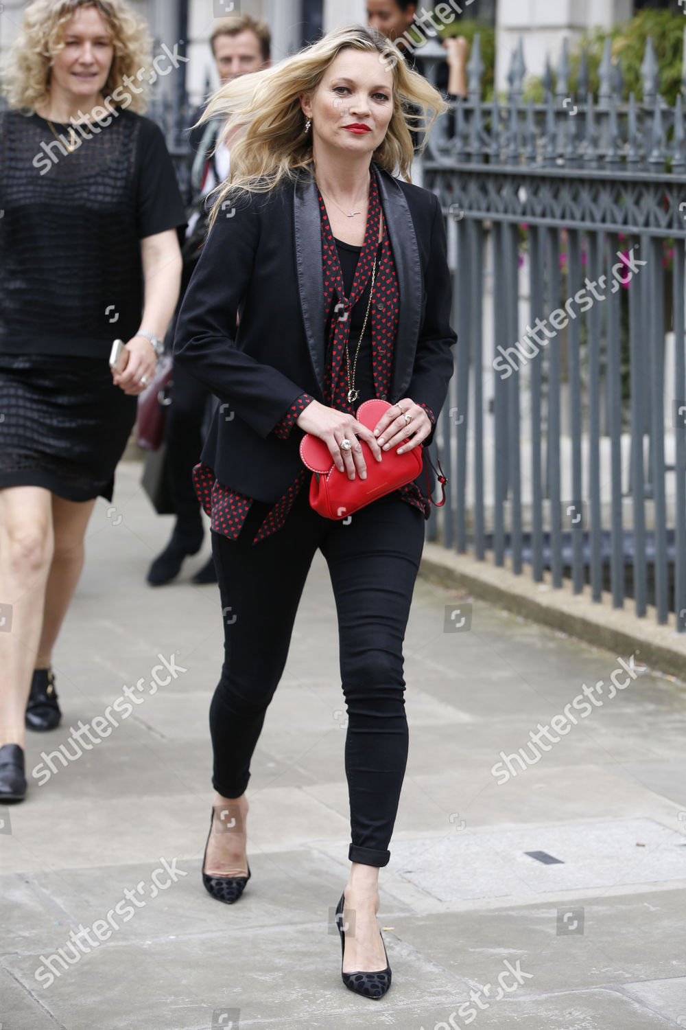 Krønike Villig digital Kate Moss Leaves Rimmel Photoshoot Editorial Stock Photo - Stock Image |  Shutterstock