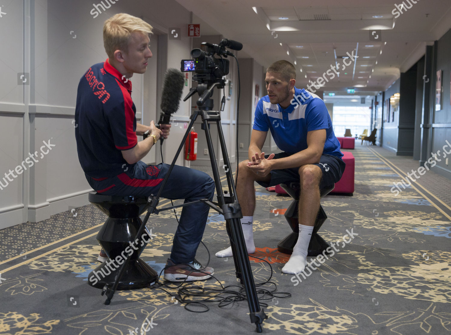 New Bolton Wanderers Signing Jamie Proctor Poses Foto