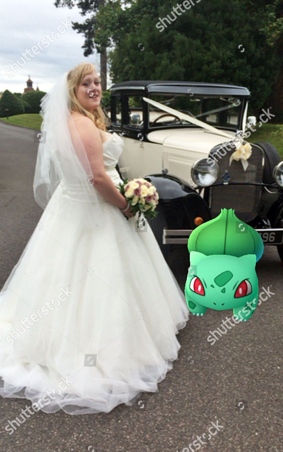 Bulbasaur Watches Bride Arriving Reception Pokemon Editorial Stock