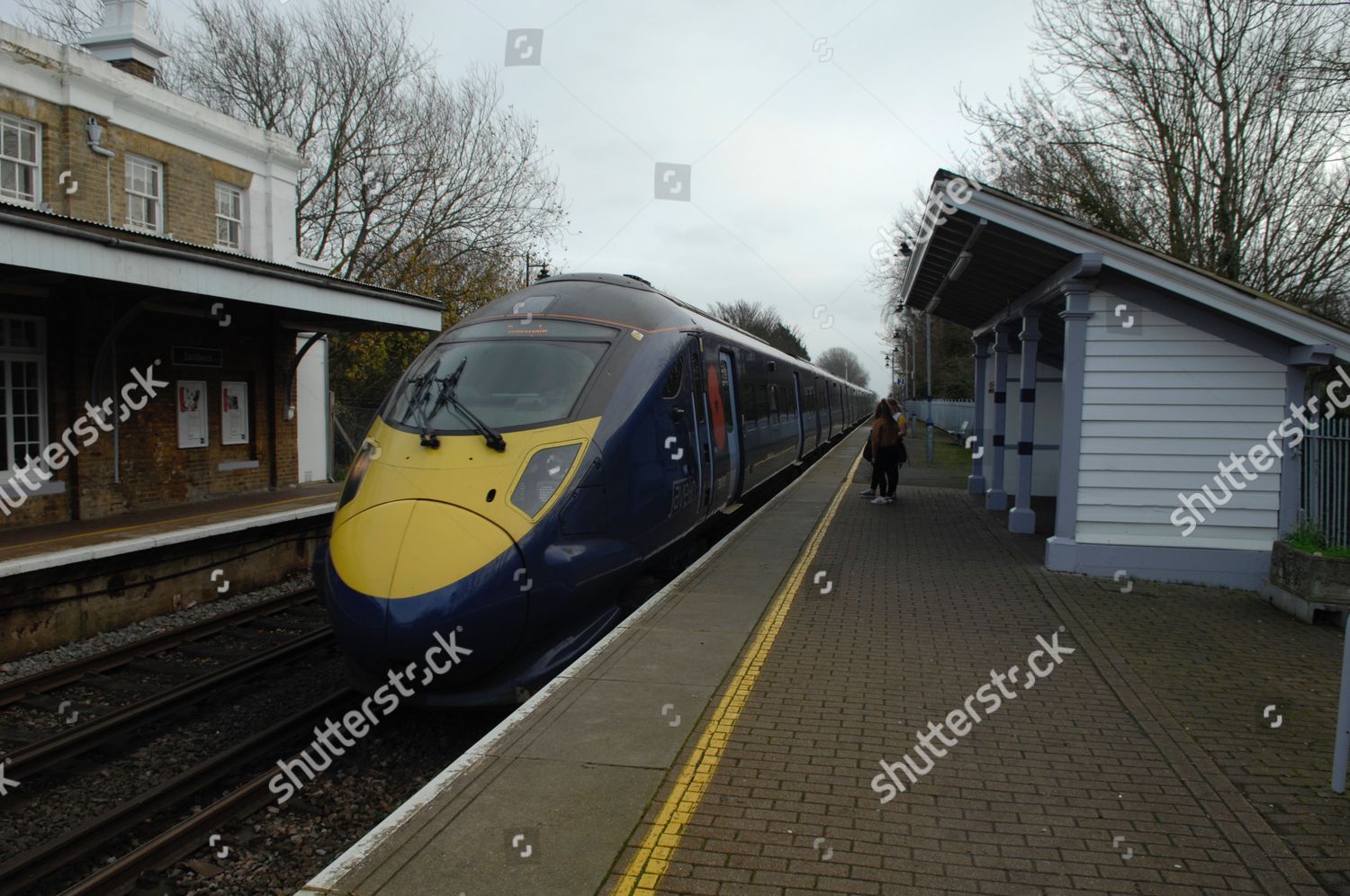 Train Coming Sandwich Railway Station Editorial Stock Photo - Stock ...