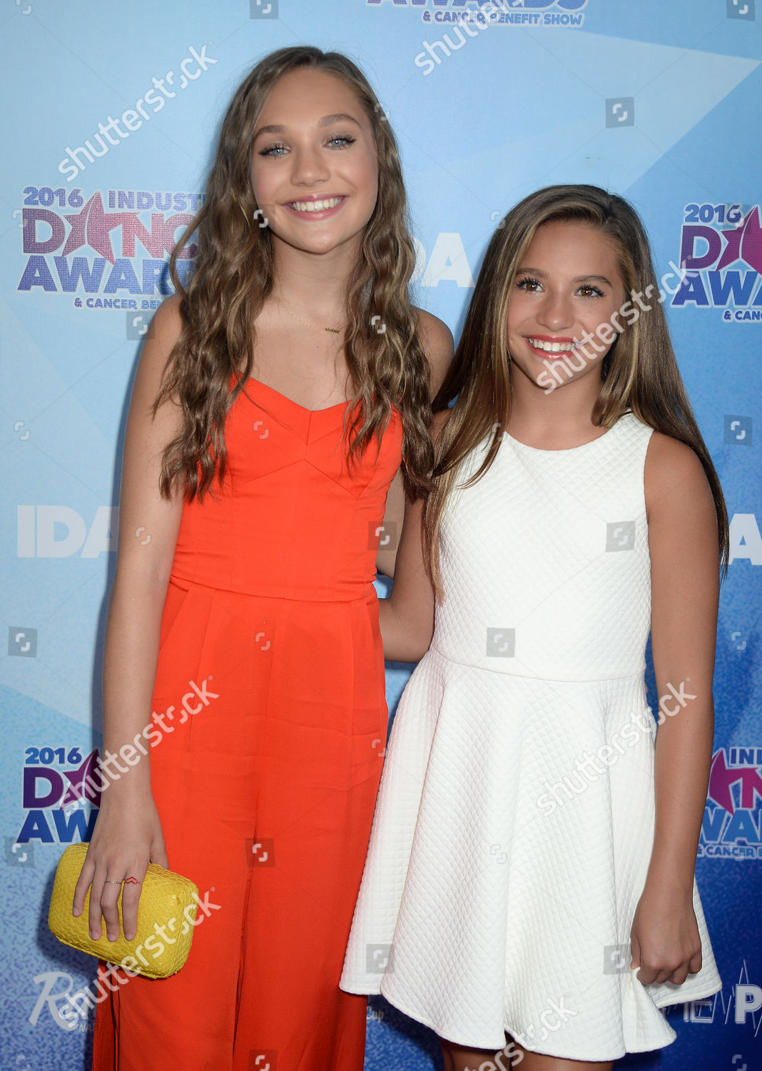 Maddie Ziegler Sister Mackenzie Ziegler Editorial Stock Photo - Stock ...