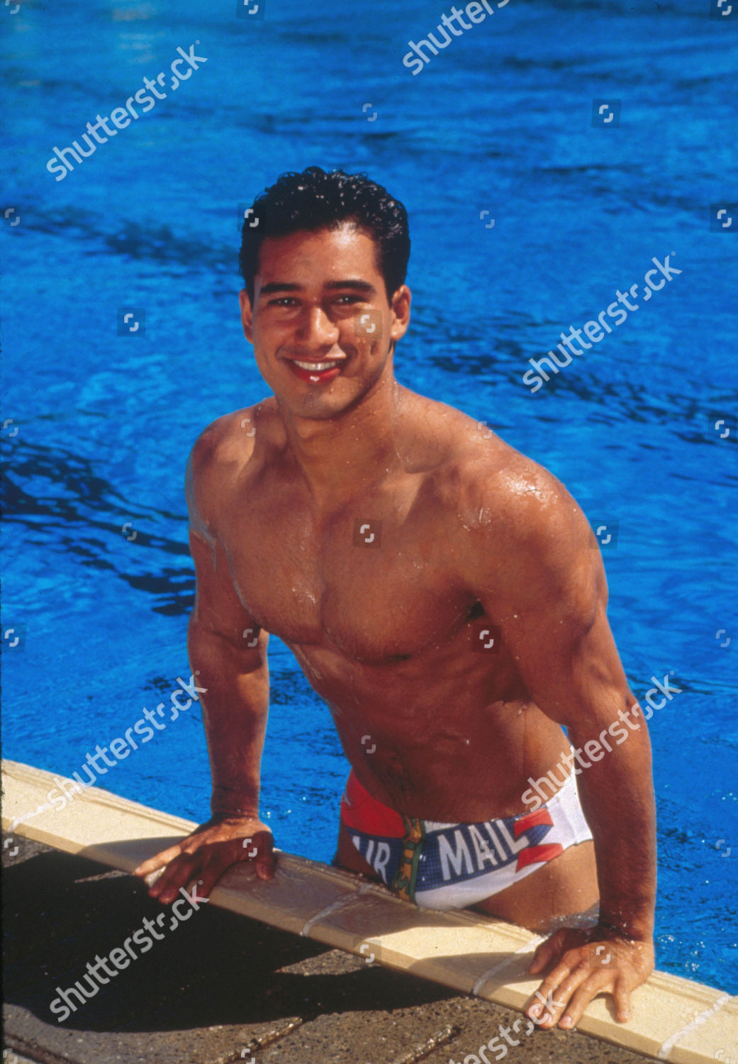 breaking the surface the greg louganis story