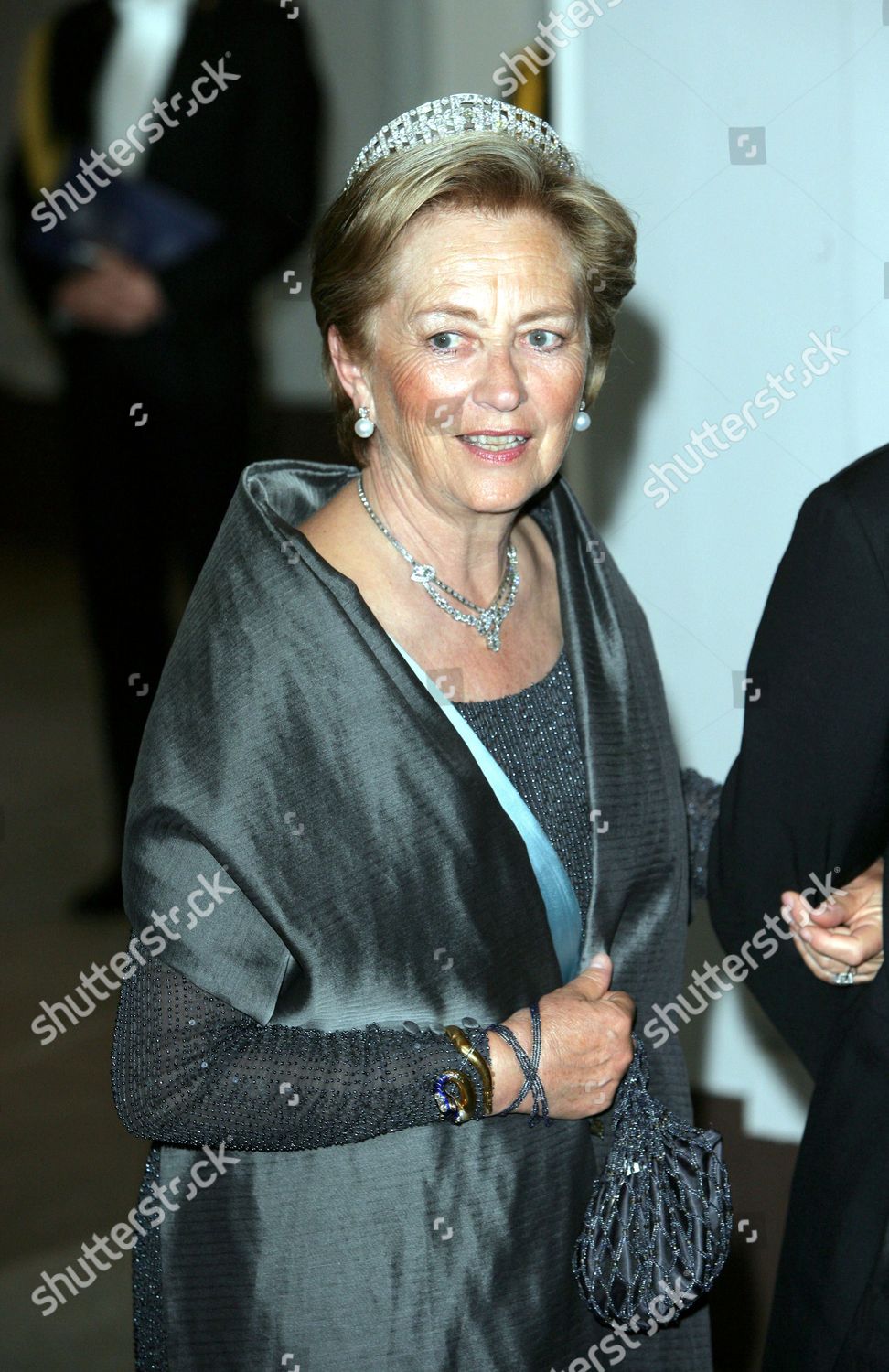 KING CARL XVI GUSTAF'S 60TH BIRTHDAY DINNER, THE ROYAL PALACE, STOCKHOLM, SWEDEN - 30 APR 2006: стоковое фото