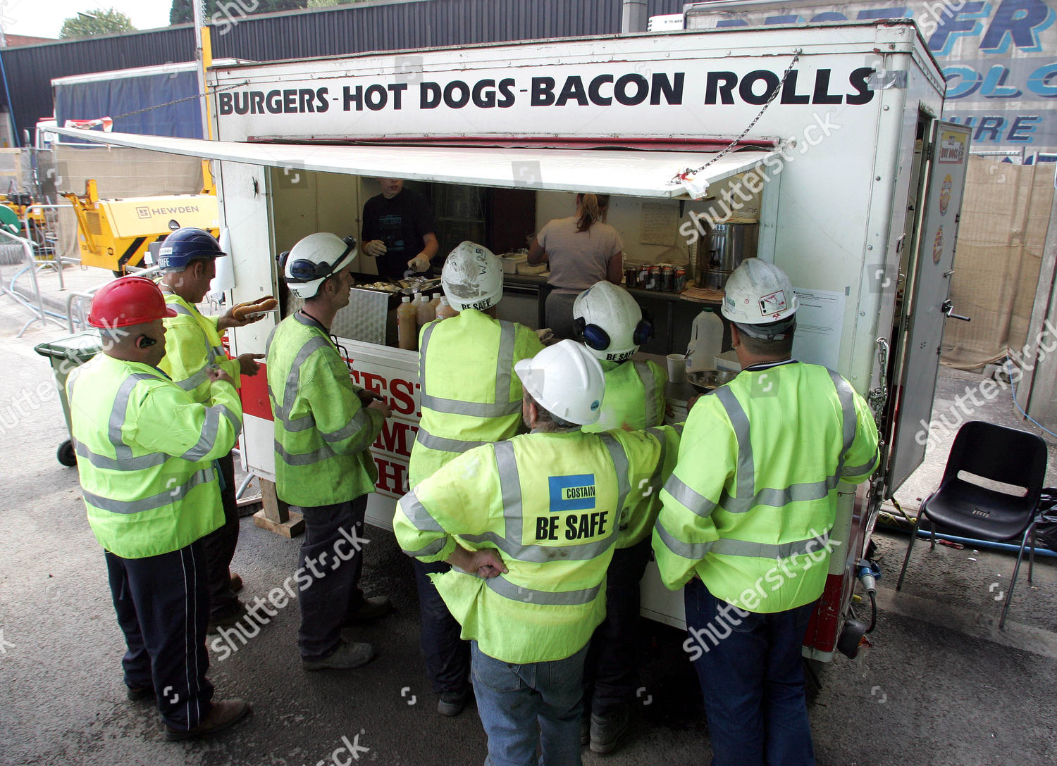 This Roadside Burger Bar Exclusive Workers On Editorial