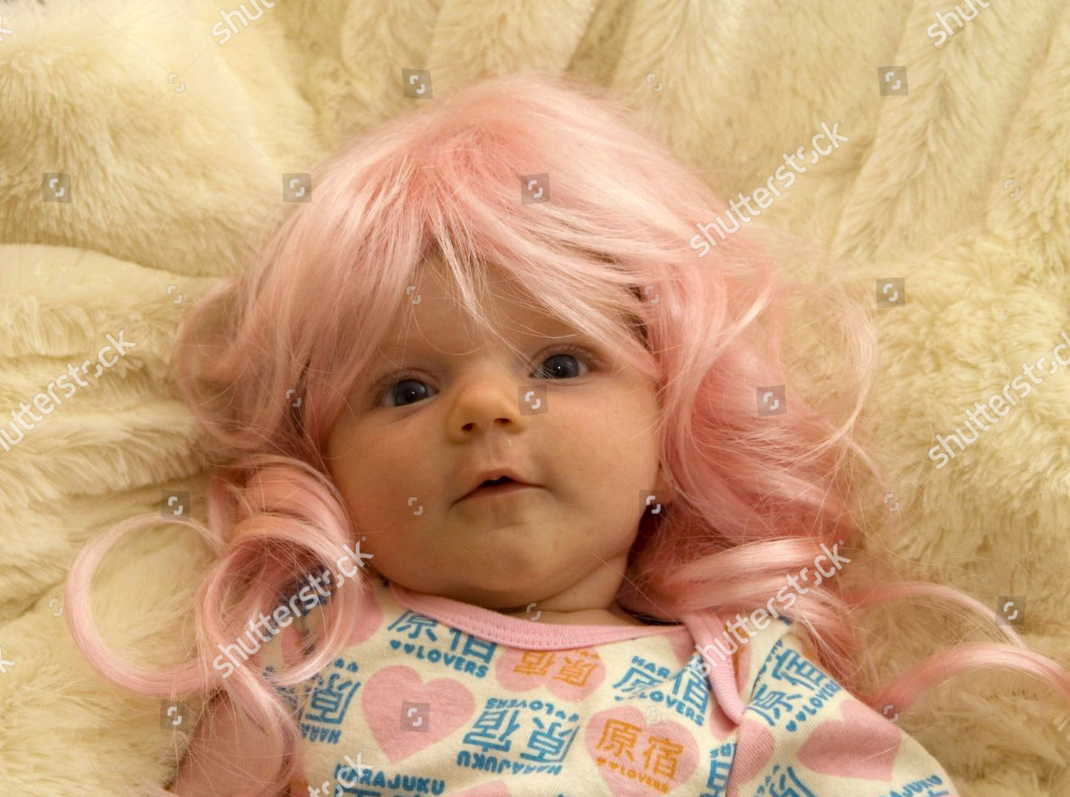 babies in wigs