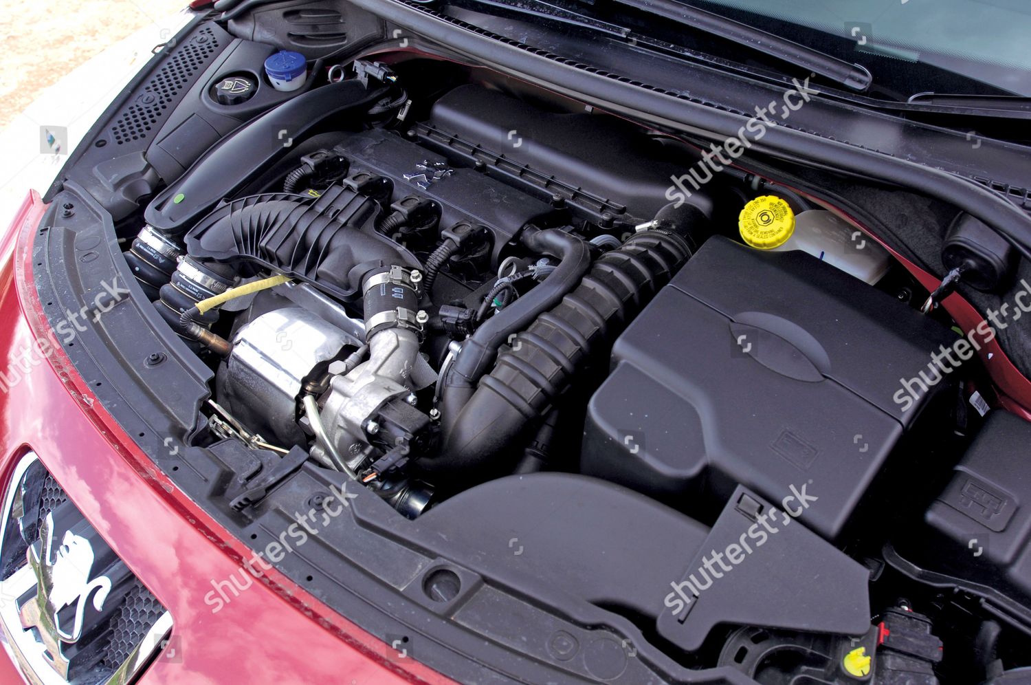 Engine Peugeot 7 Cc 16 Gt Editorial Stock Photo Stock Image Shutterstock