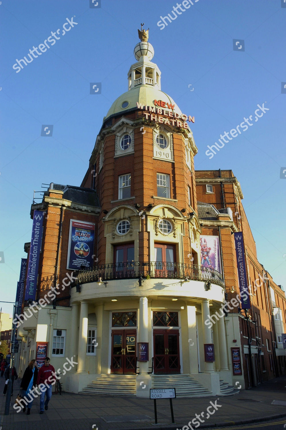 New Wimbledon Theatre Wimbledon Broadway Wimbledon Editorial Stock ...