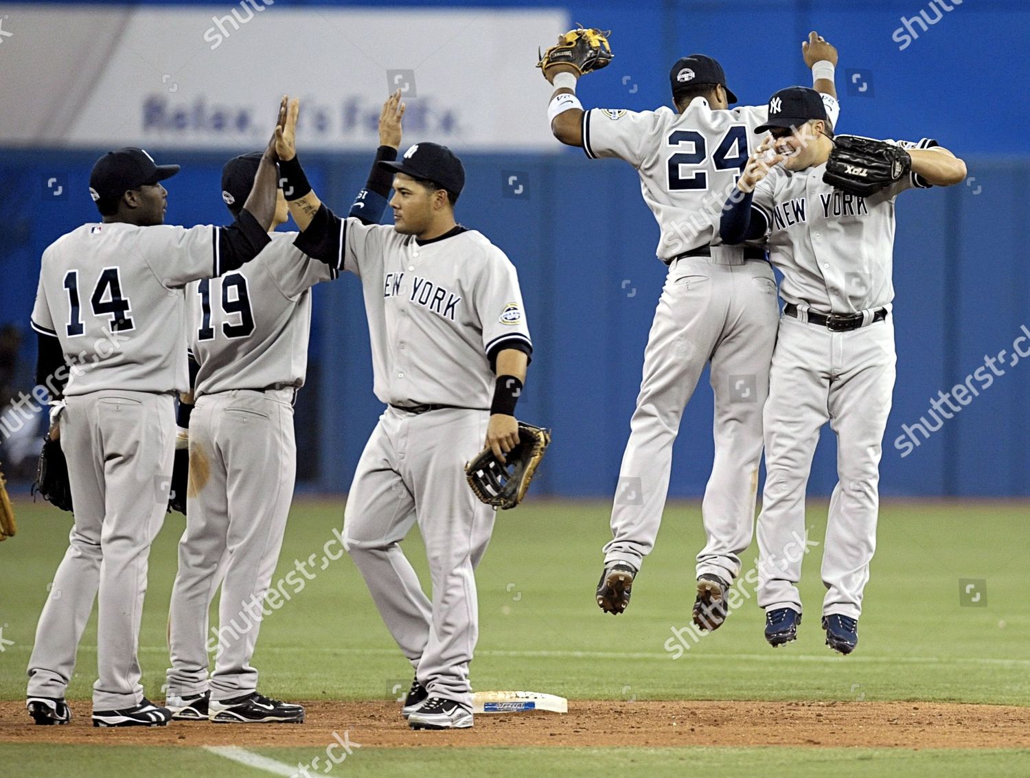 Balle De Baseball Officielle MLB Signée Par Angel Berroa (Yankees) - Authentifiée MAB