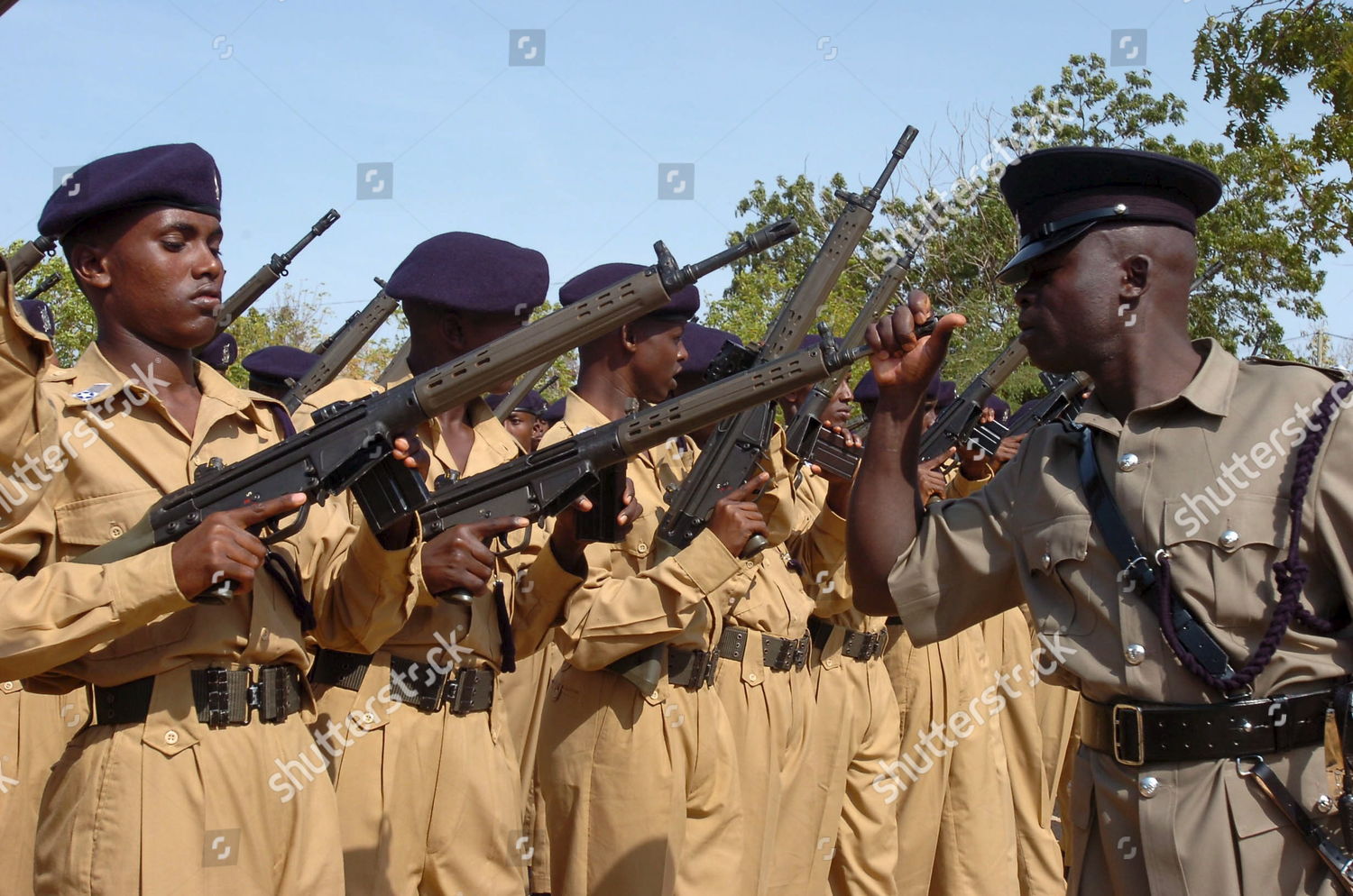 KENYA POLICE OFFICER INSPECTS G3 RIFLES Editorial Stock Photo - Stock Image  | Shutterstock