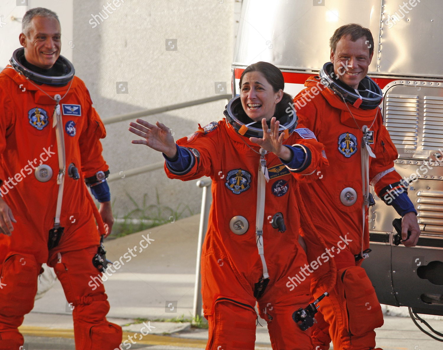 space-shuttle-discovery-crew-walks-operations-editorial-stock-photo