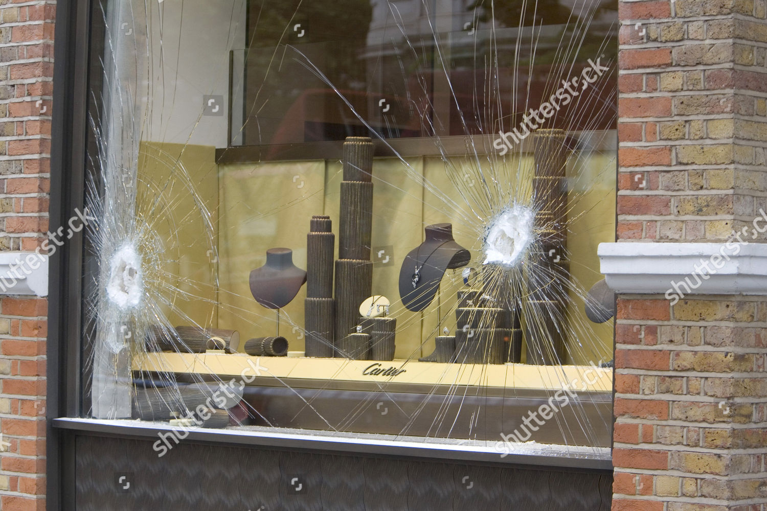 thieves smashed windows Editorial Stock 
