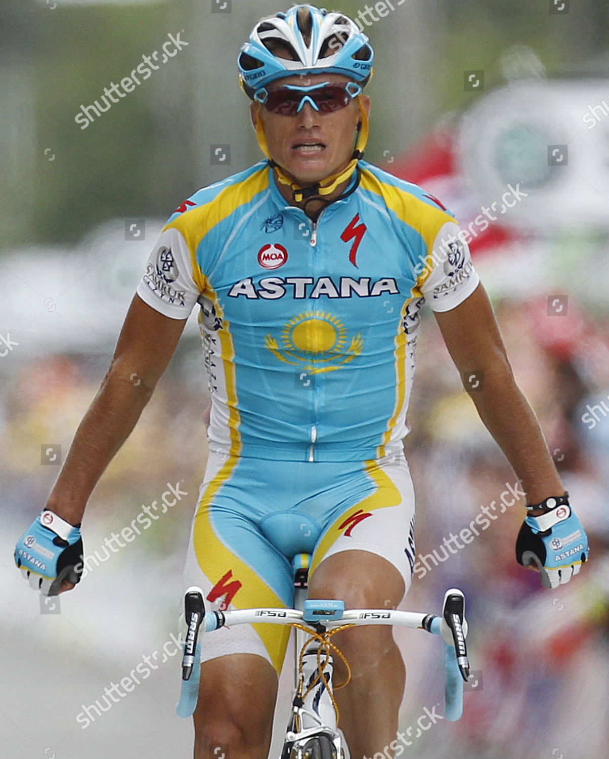 Astana Qazaqstan Team: The new design of the jersey for the Tour de France  - Astana - Qazaqstan