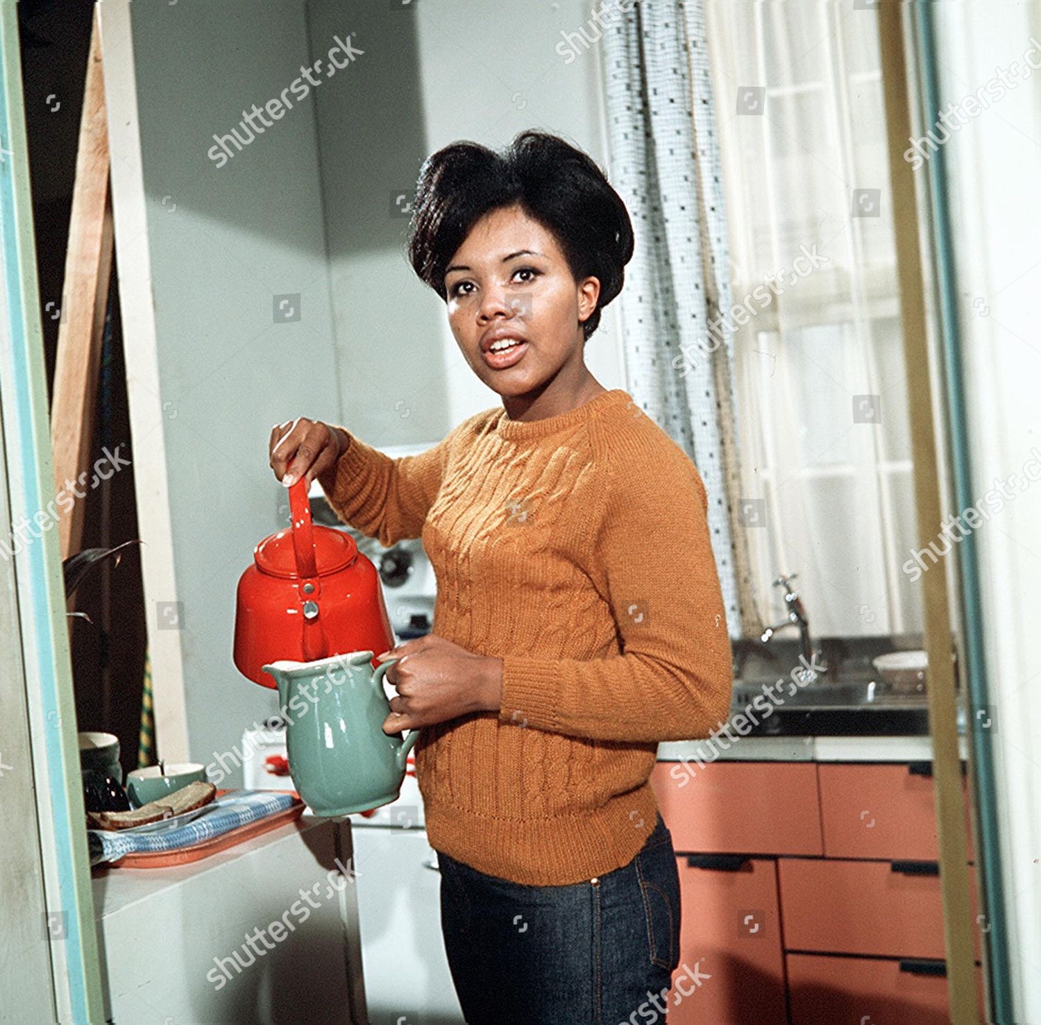 Discussion on this topic: Cleo Sylvestre, cleo-sylvestre/ Discussion on this topic: Roni Jonah, cleo-sylvestre/