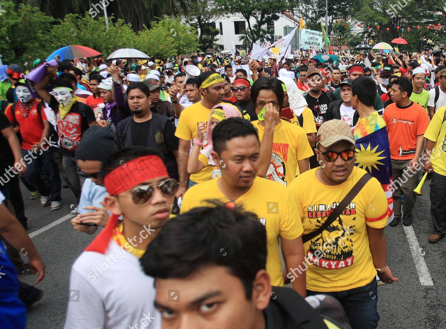 Malaysian Protesters March Merdeka Stadium During Editorial Stock Photo ...