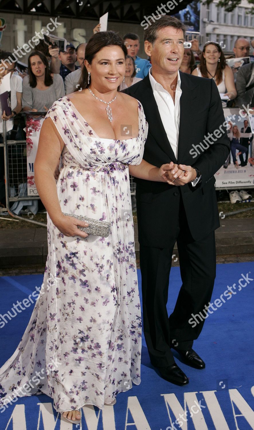 Pierce Brosnan Wife Keely Shaye Smith ภาพสต็อกบทความข่าว ภาพสต็อก