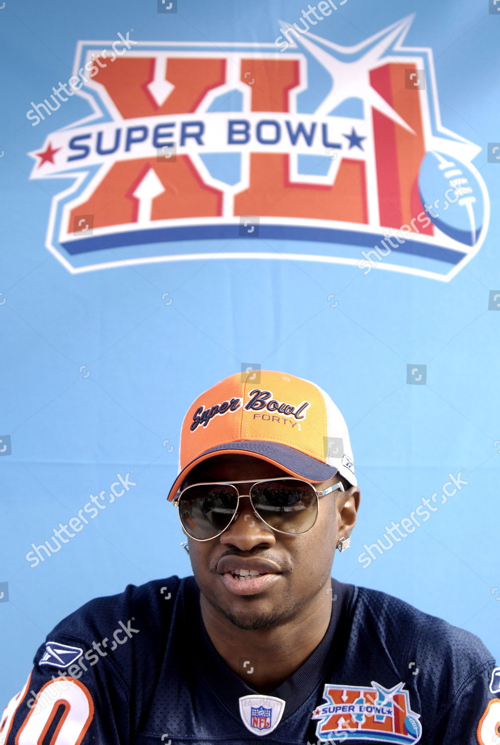 Chicago Bears Player Bernard Berrian Speaks Editorial Stock Photo