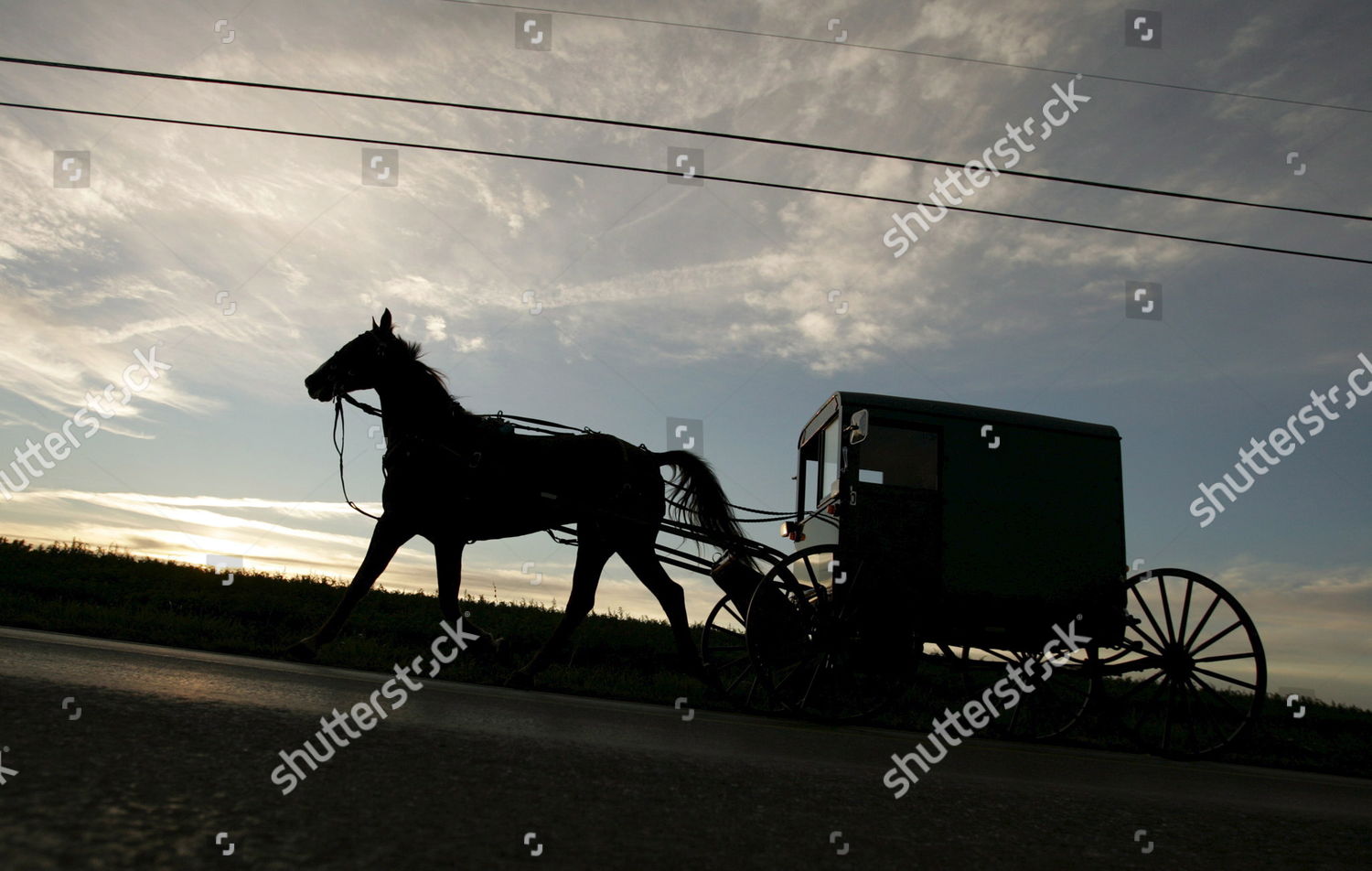 Amish People Ride Horse Drawn Buggy Funeral Editorial Stock Photo