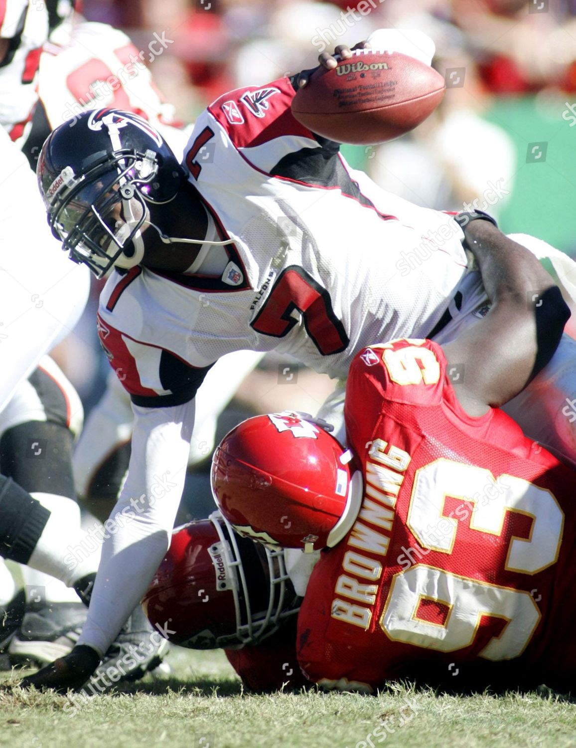 Michael Vick sports Falcons jersey in new Twitter avatar