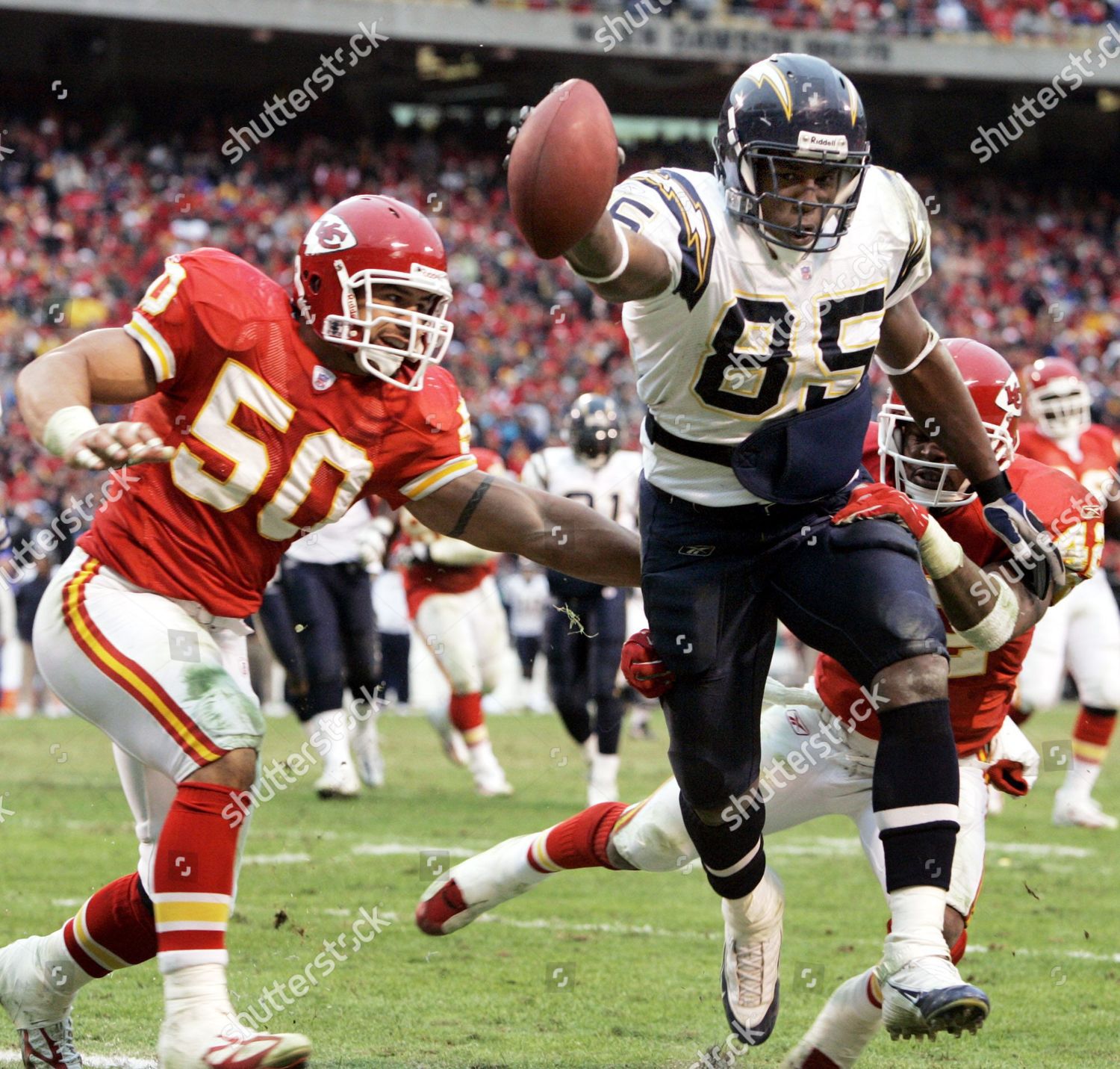 Why the Kansas City Chiefs should call Antonio Gates