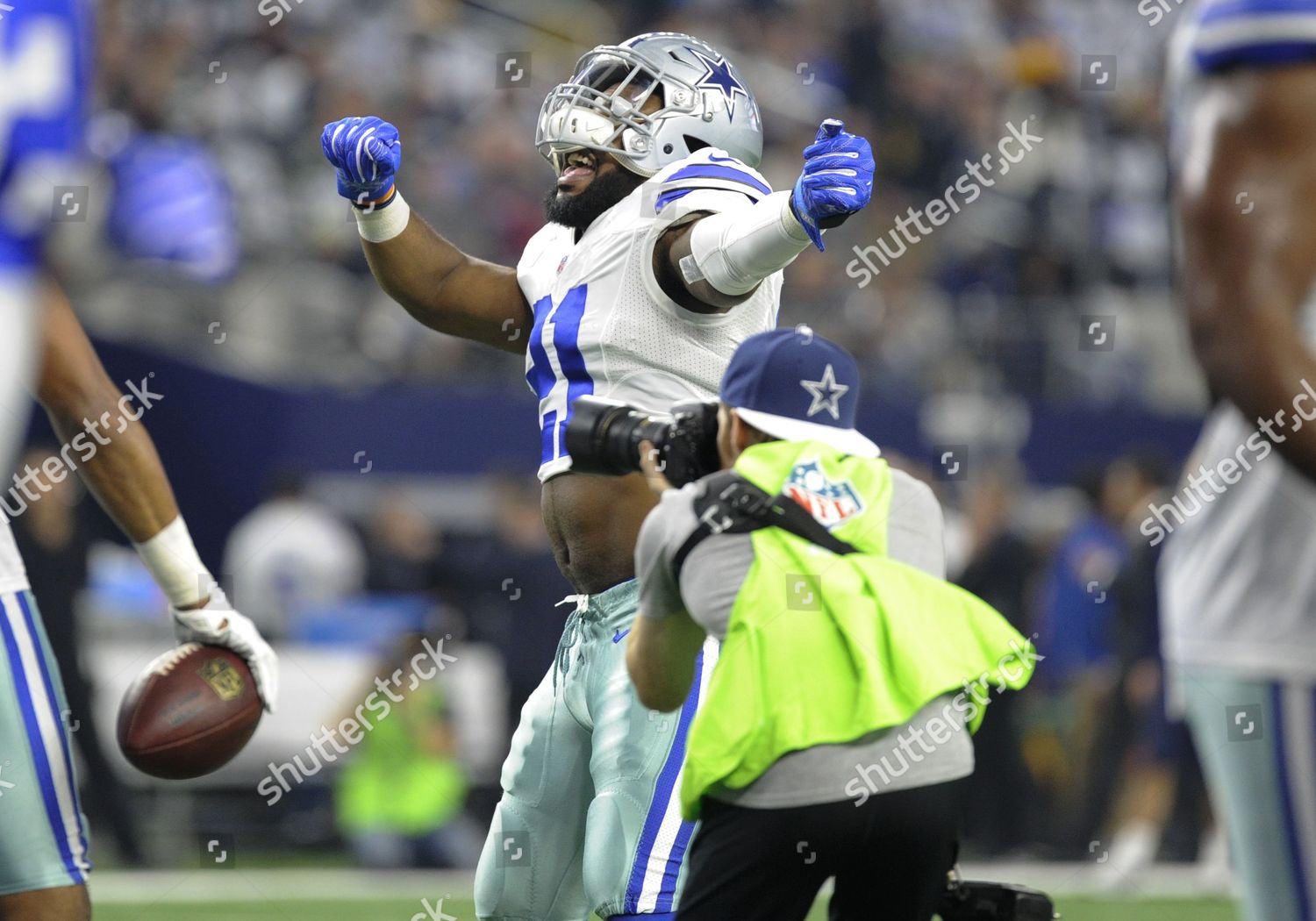 Dallas Cowboys Running Back Ezekiel Elliott Editorial Stock Photo ...