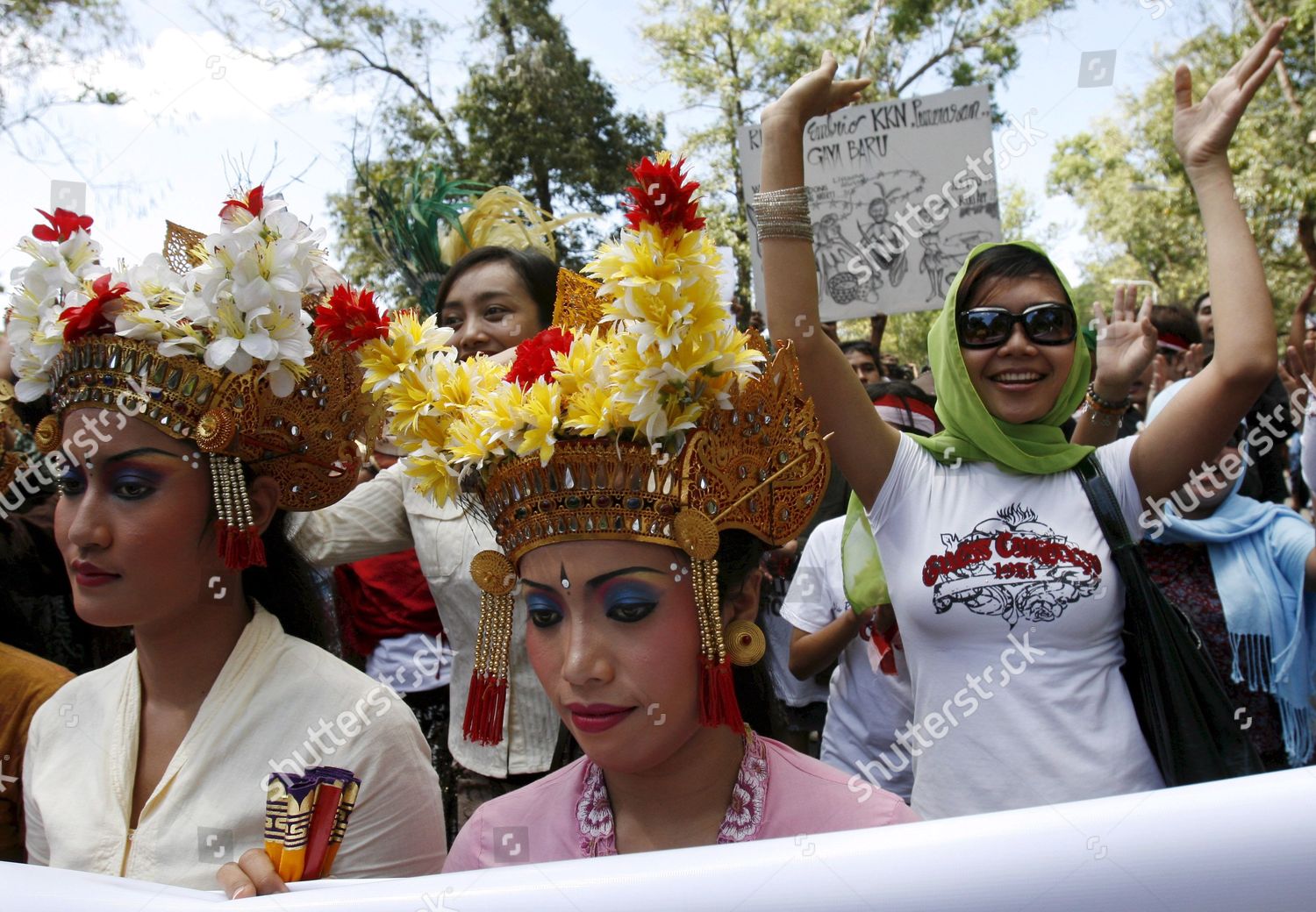 Balinese Protesters March During Rally Protest Against ...