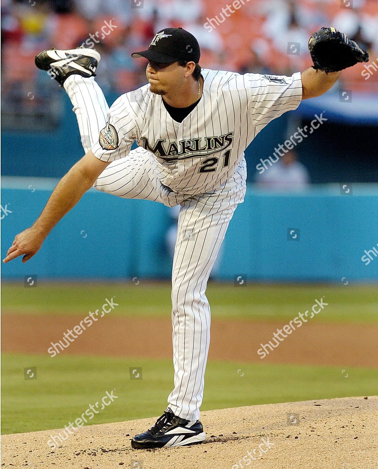 Florida Marlins Pitcher Josh Beckett Delivers Editorial Stock Photo