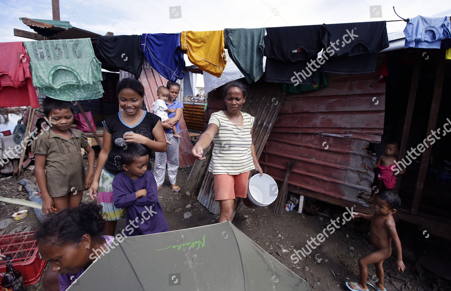 Filipino Family Outside Their Makeshift Tent Editorial Stock Photo Stock Image Shutterstock