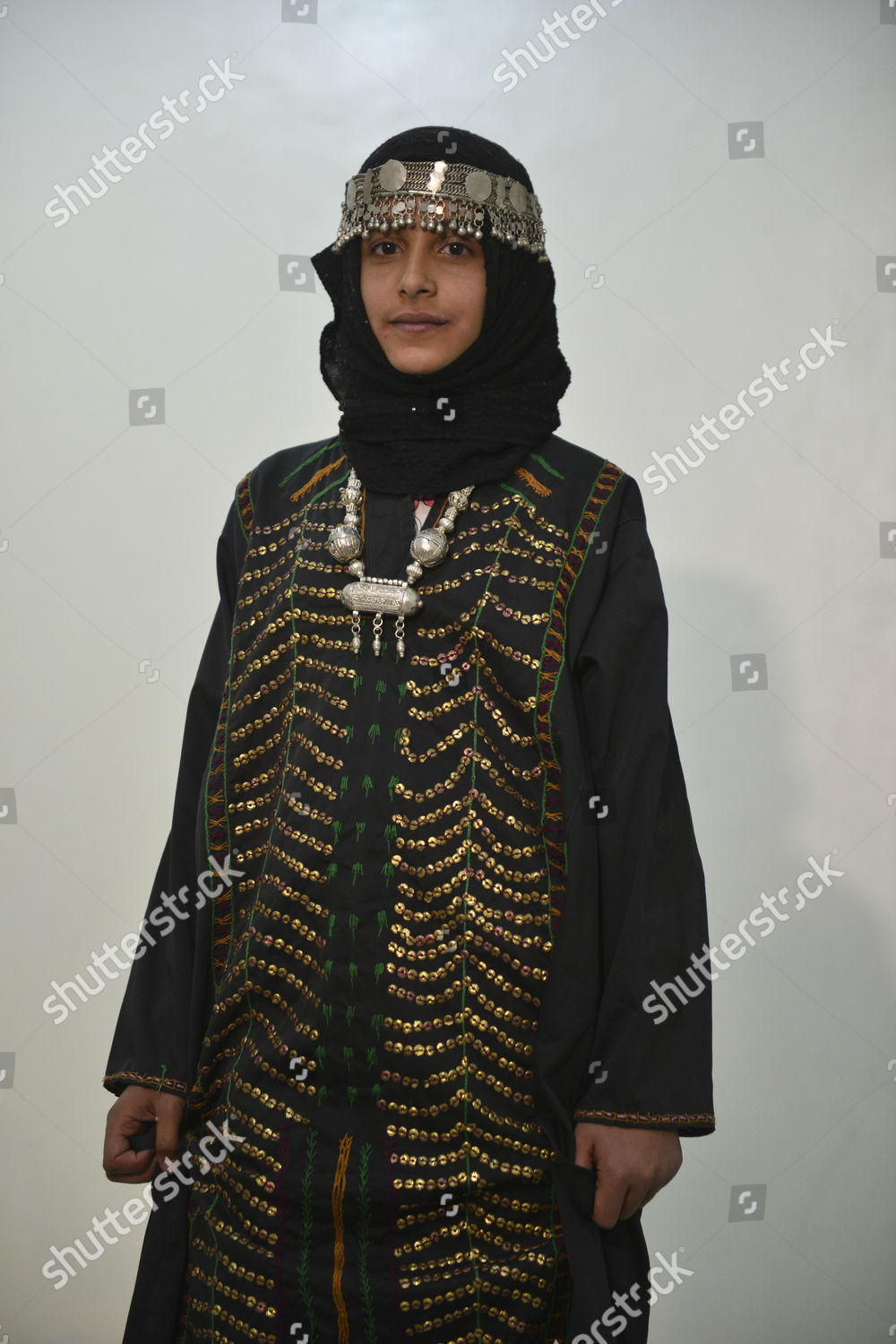 Yemeni Girl Presents Traditional Outfit Silver Editorial Stock Photo ...