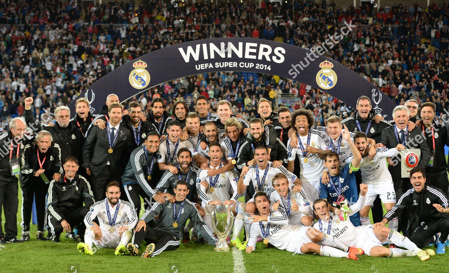 Real Madrid Players Celebrate After Wining Editorial Stock Photo ...