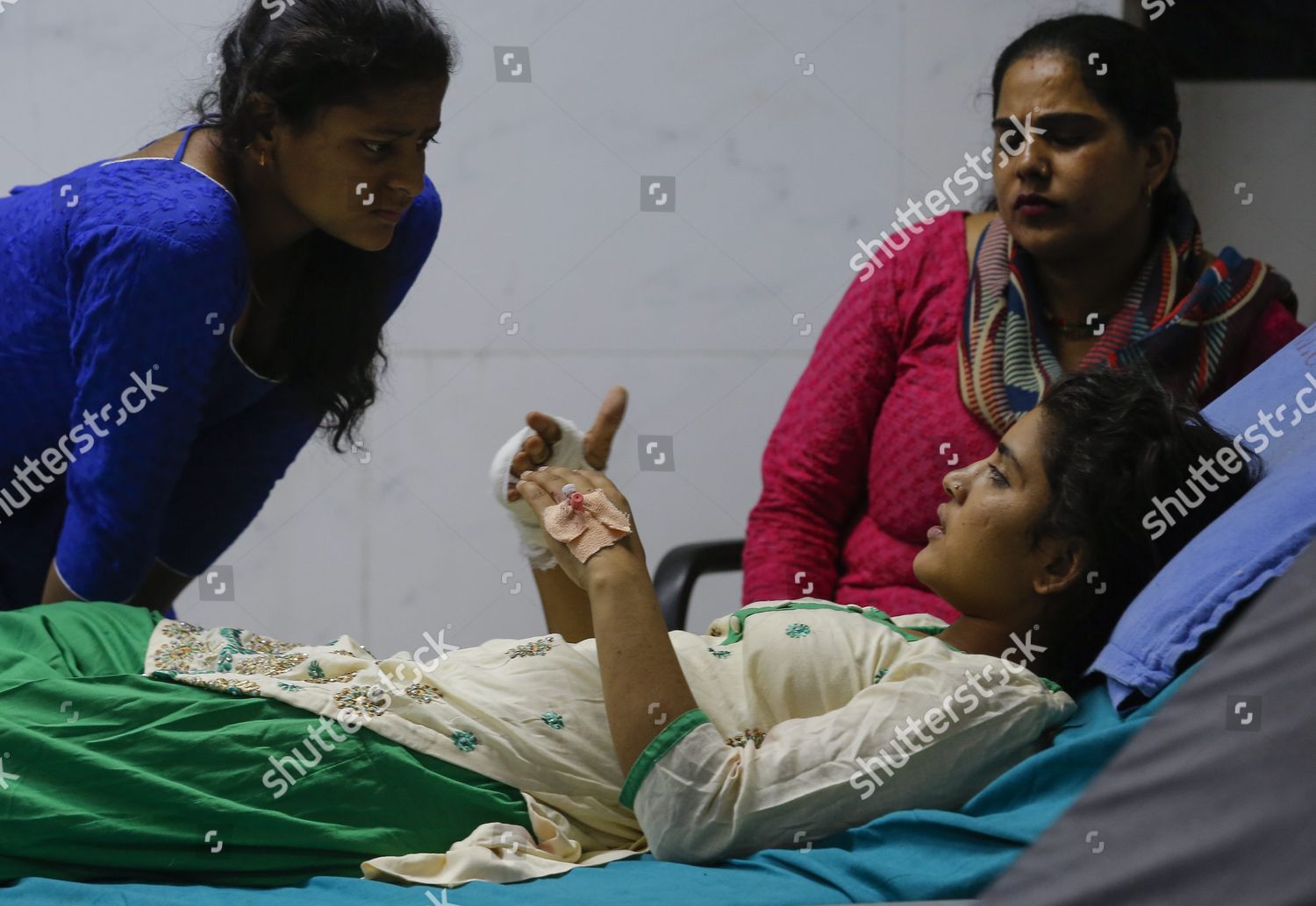 Injured Bus Passenger Talks About Accident Editorial Stock Photo ...