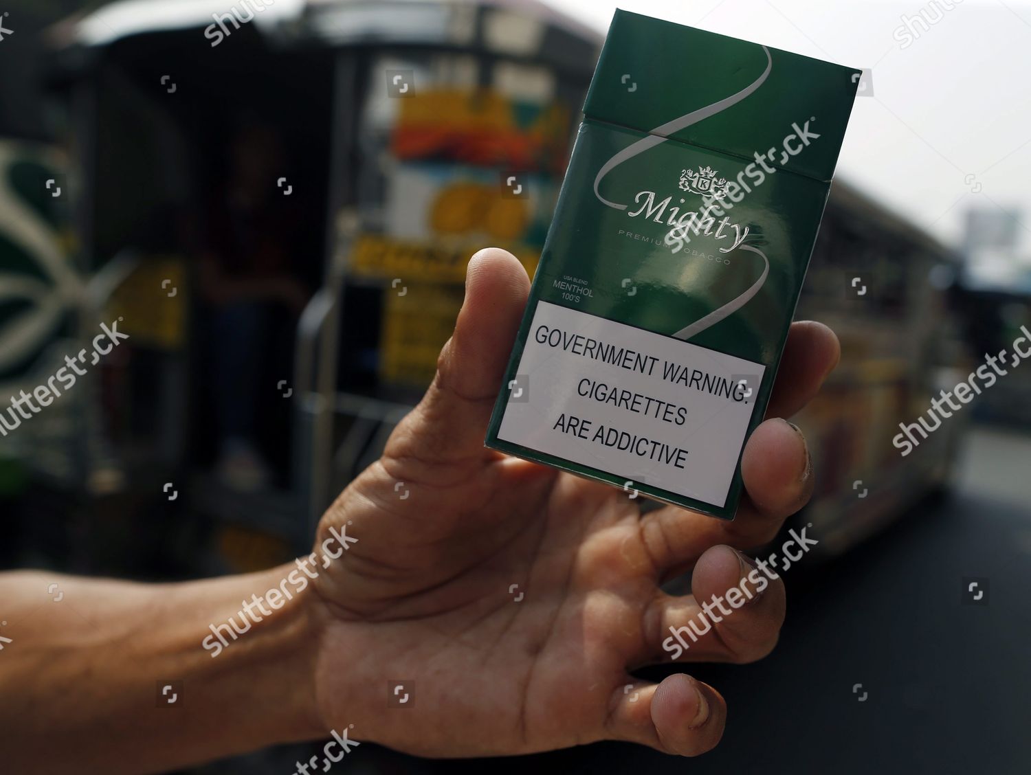 Filipino Vendor Sells Cigarette Packets Manila Editorial Stock Photo