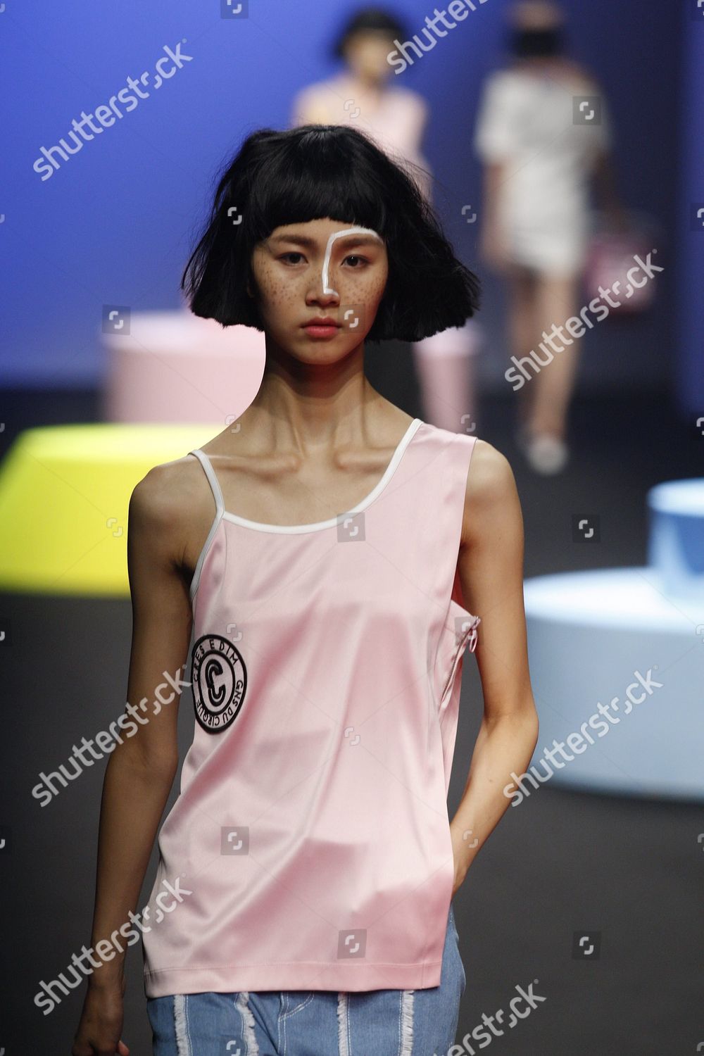 Model Presents Creation By South Korean Designer Editorial Stock