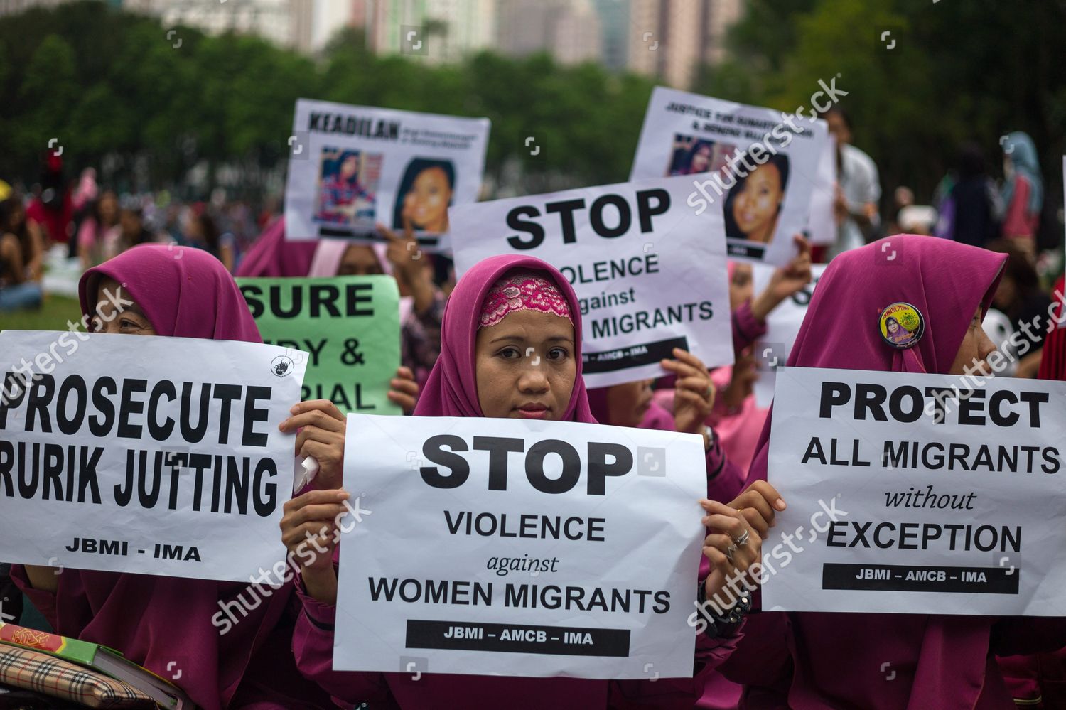 Indonesia Migrant Workers Holds Signs During Editorial Stock Photo ...