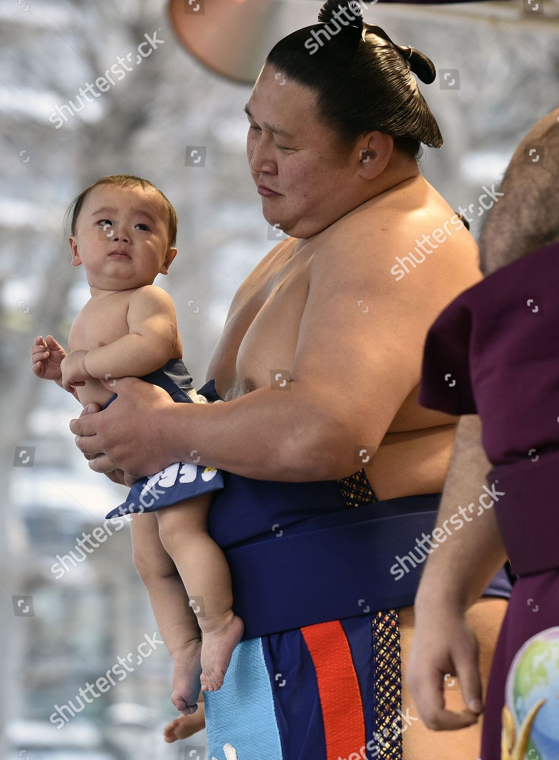 Полный ребенок сумоист