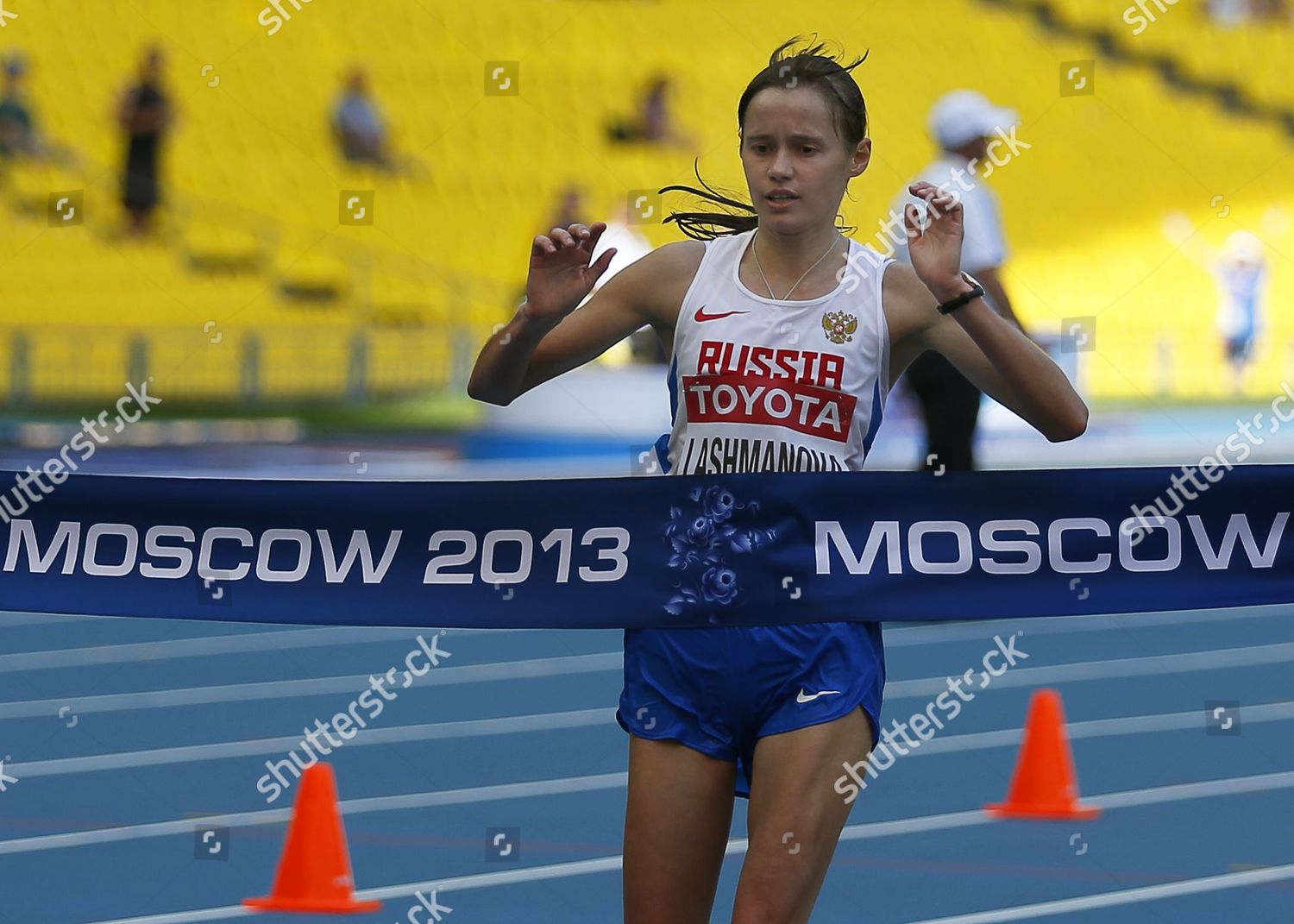 Russias Elena Lashmanova Crosses Finish Line Editorial Stock Photo ...