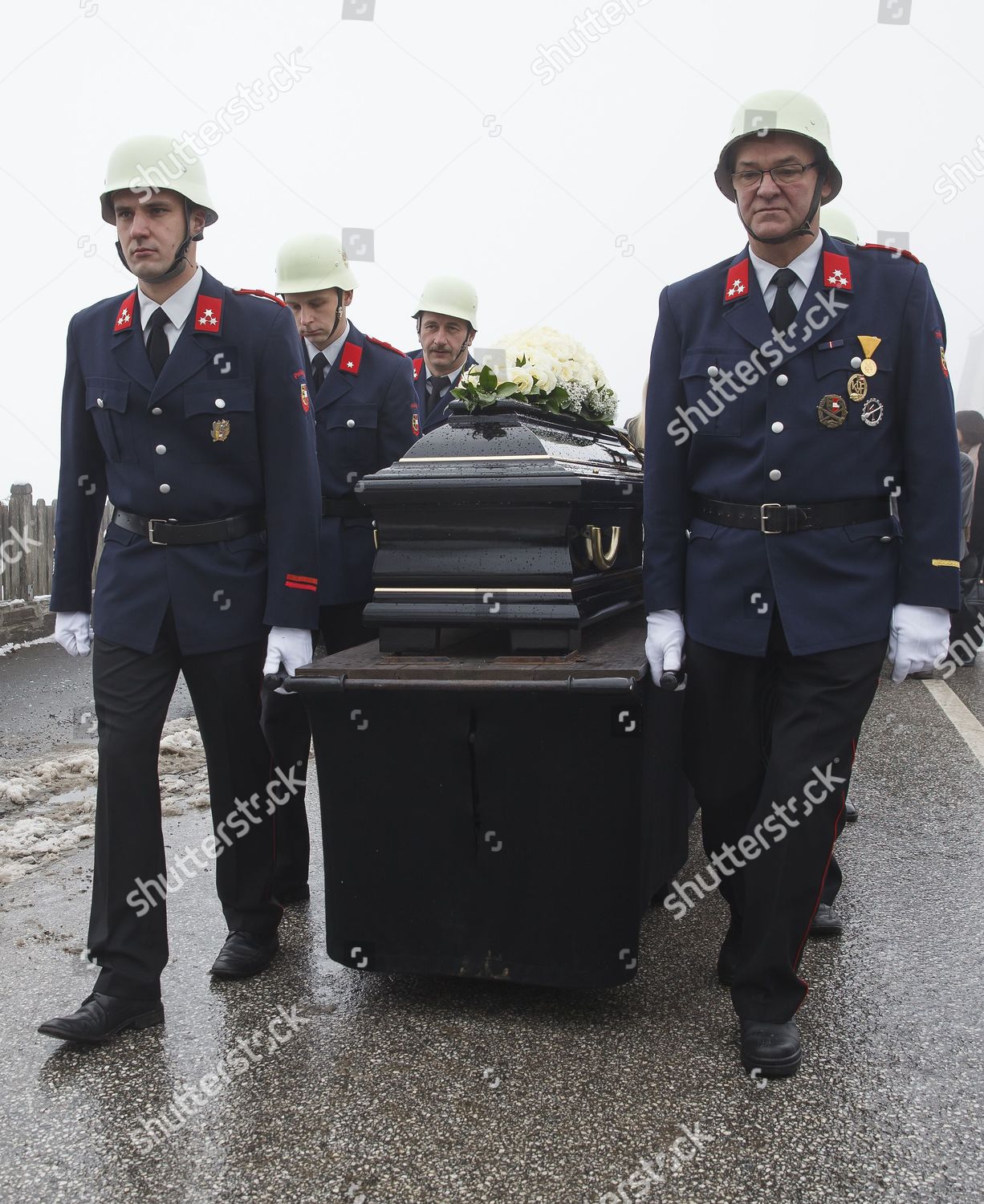 Coffin Bearers Carry Casket Austrianswiss Actor Redaktionelles