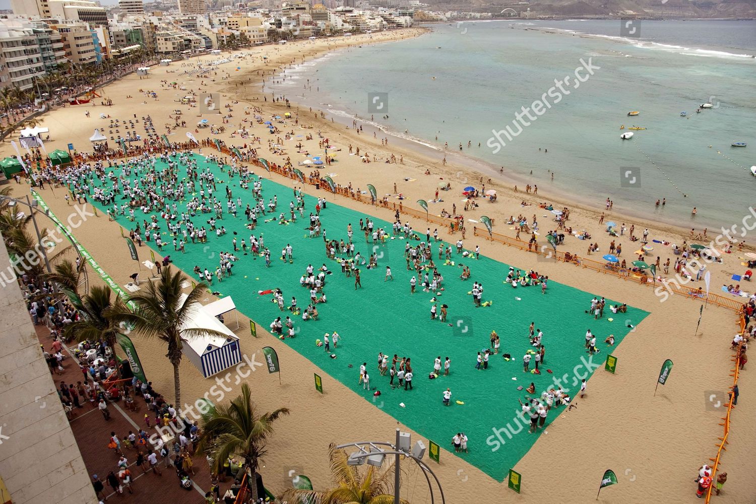 really big beach towels