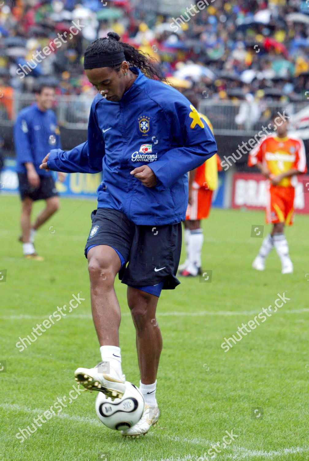 Brazils National Soccer Player Ronaldinho Controls Editorial Stock