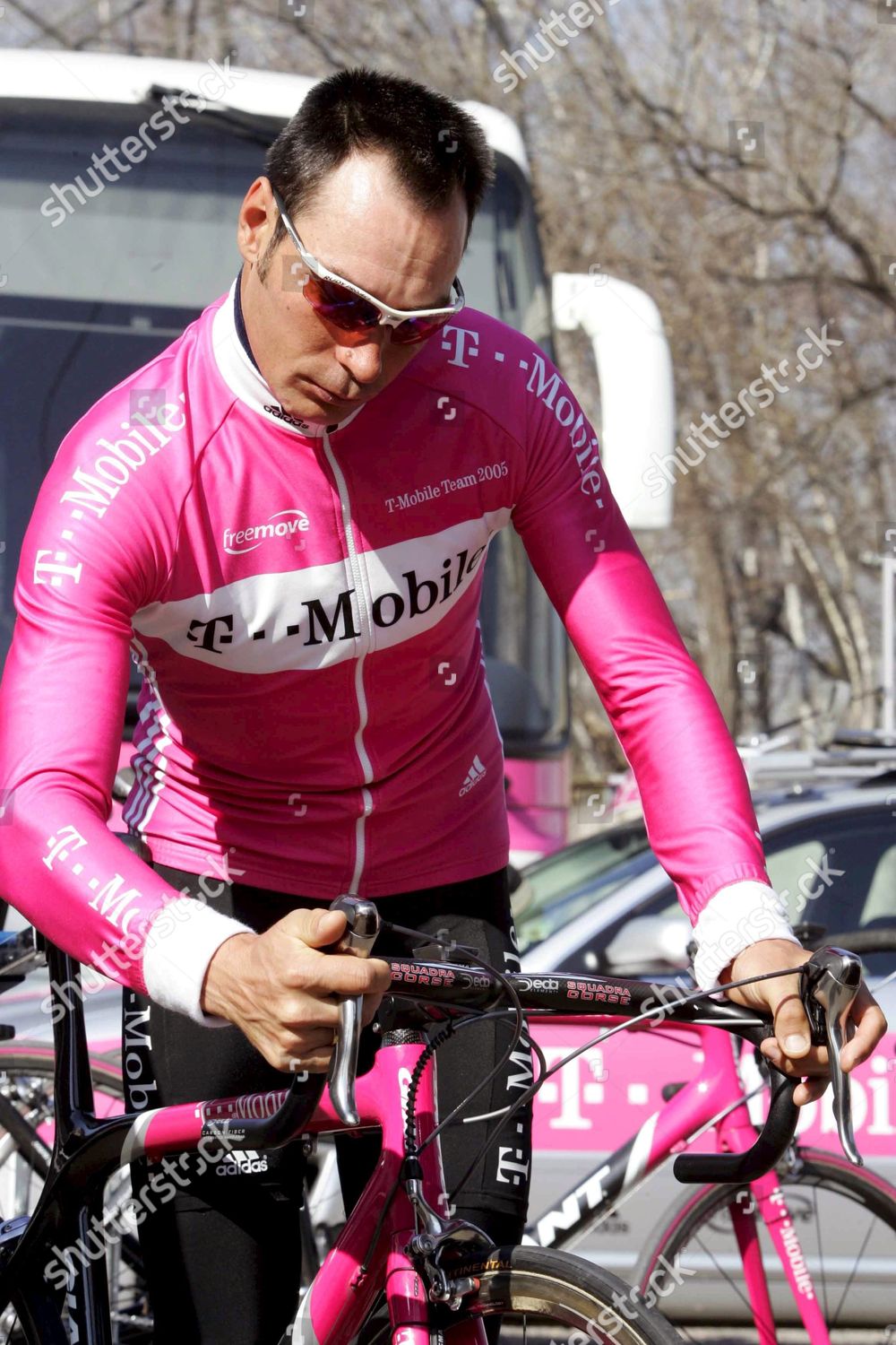 t mobile cycling