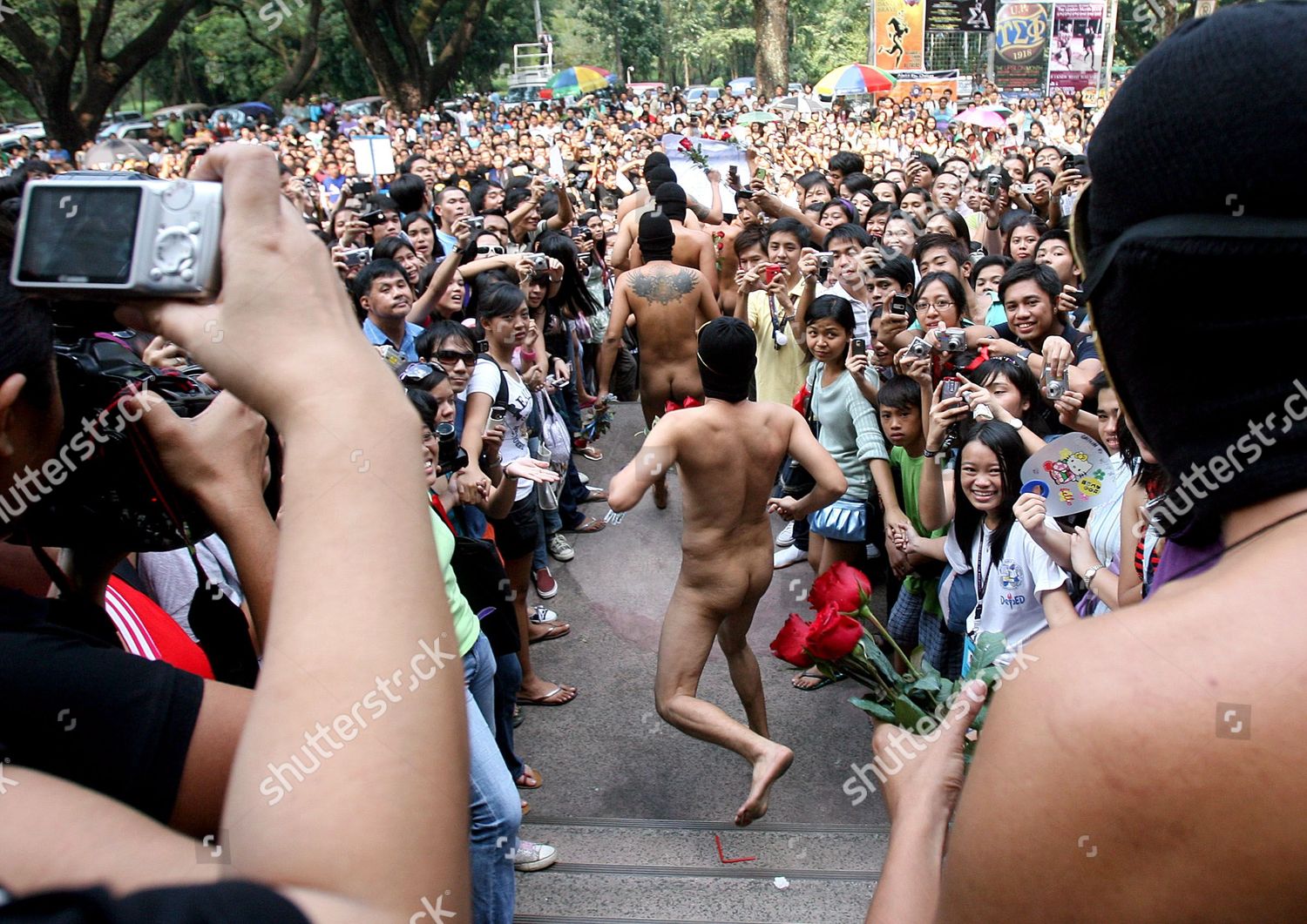 Naked Run Public