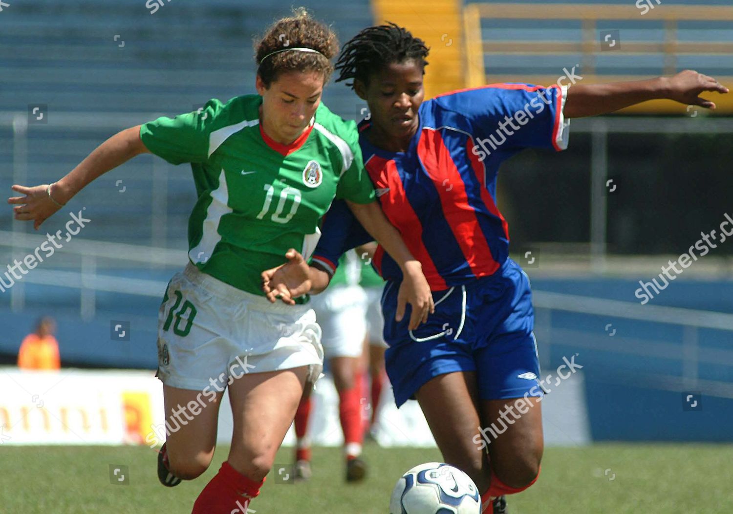 Mexican Player Iris Mora L Fights Ball Editorial Stock Photo Stock Image Shutterstock