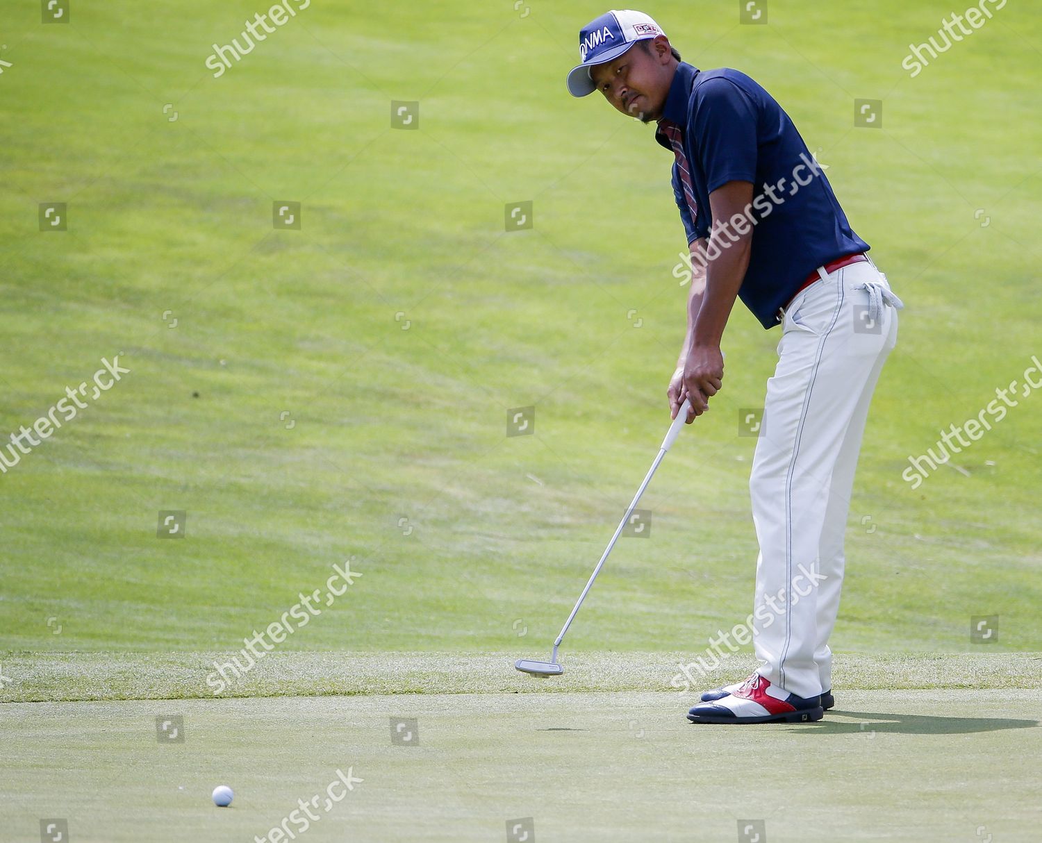 Hiroshi Iwata Japan Putts On Sixth Editorial Stock Photo - Stock Image 