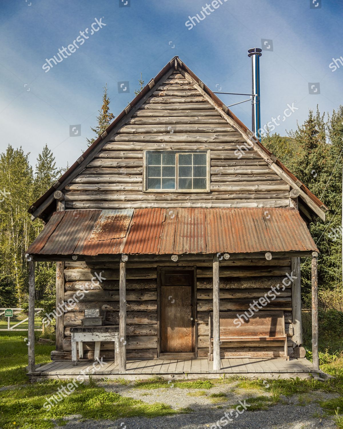 September 3 2016 Alaskan Historic Log Cabin Editorial Stock Photo