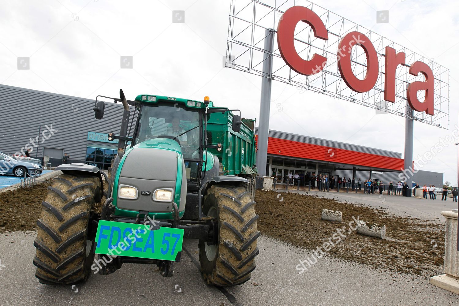 Farmers Spread Liquid Manure During Protest Editorial Stock Photo Stock Image Shutterstock
